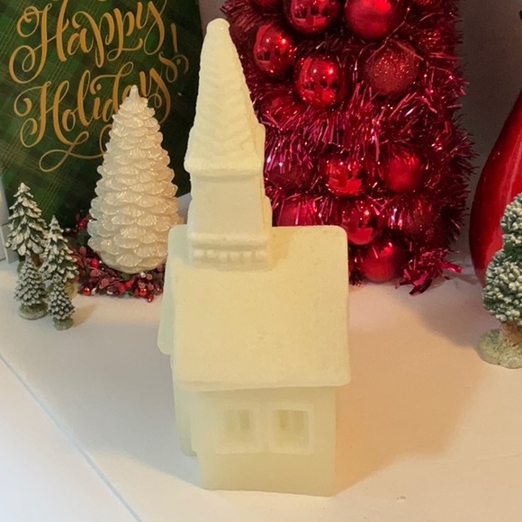 UNBRANDED SOLID CANDLE MADE INTO CHURCH VERY BIG NWOT - Picture 4 of 8